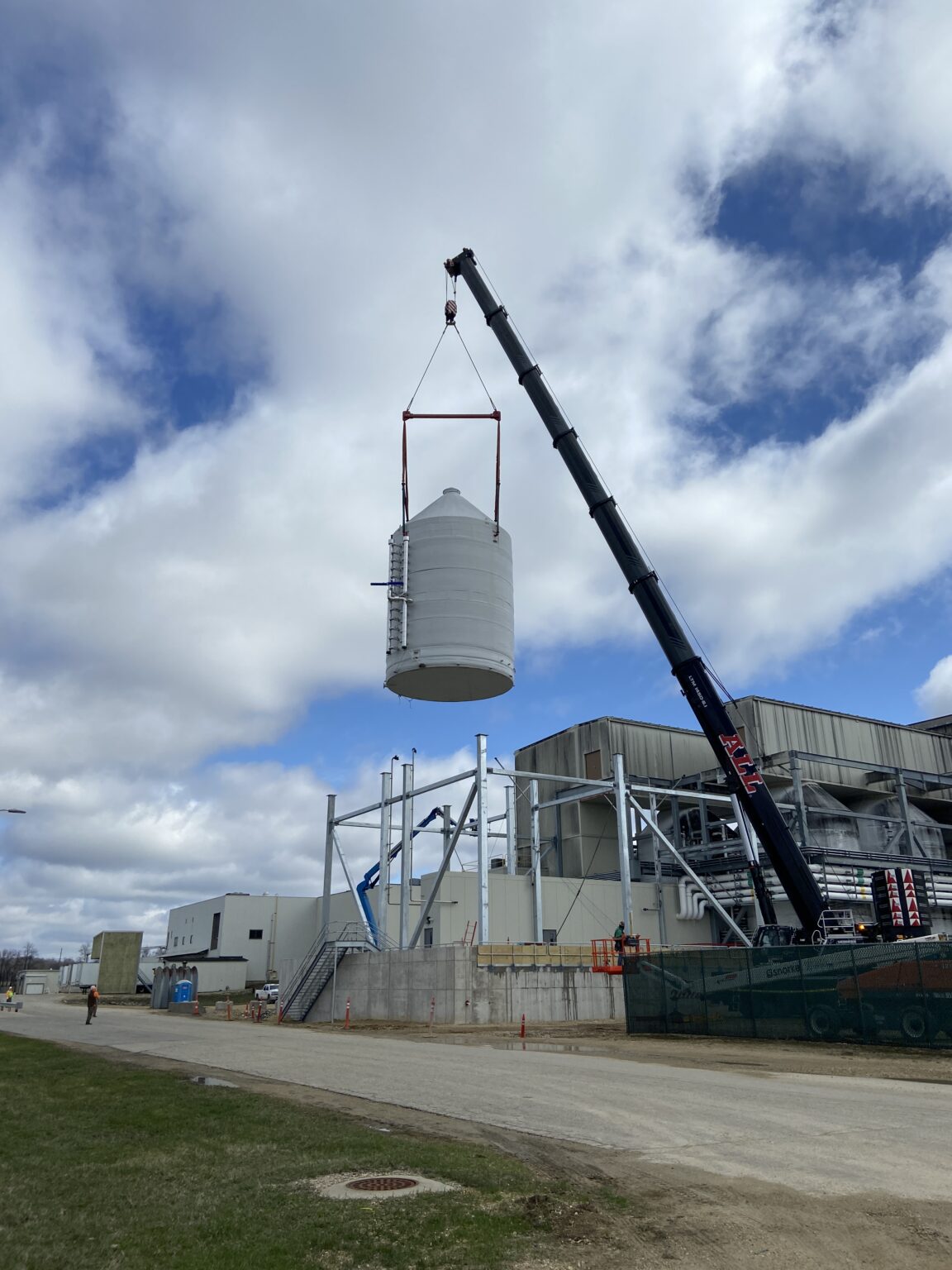 Soy-Sauce-Producer-Fermenter-Tank-Expansion3